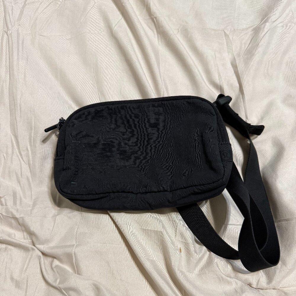 Small Lululemon Black Belt Bag